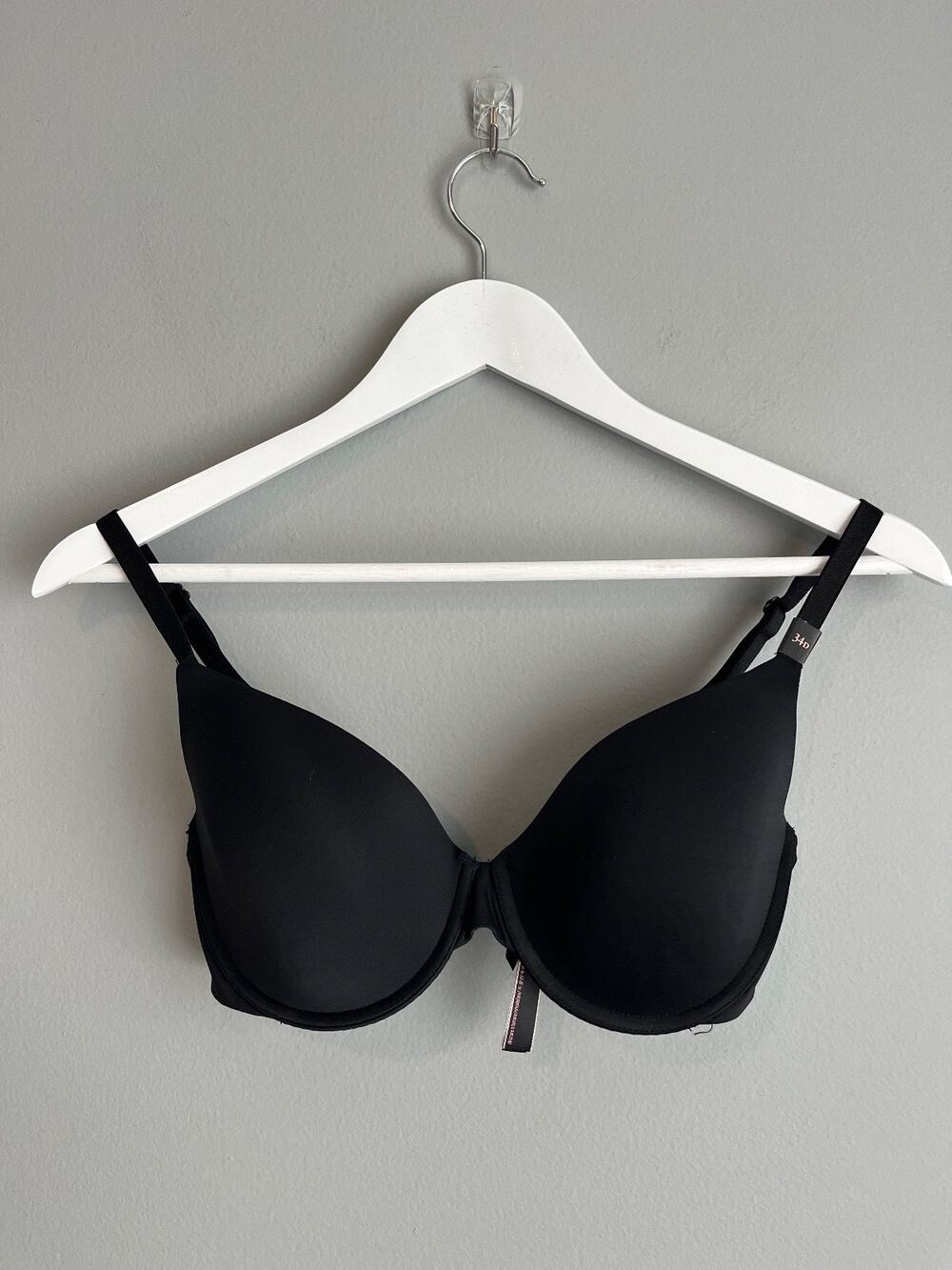 Victoria's Secret NWOT Uplift Semi Demi Bra Black Push-Up Sz 34D No Tags